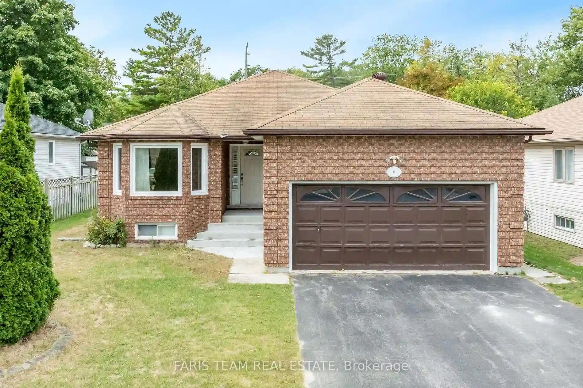 6 Riverdale Dr