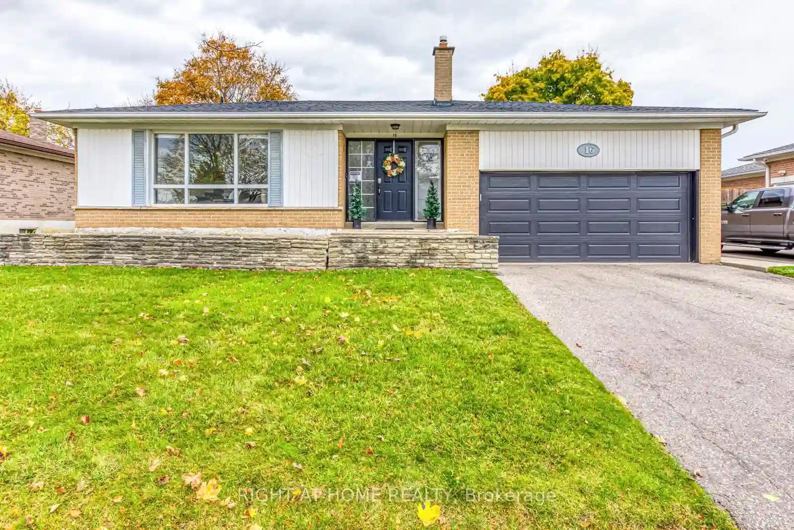 16 Dawson Cres