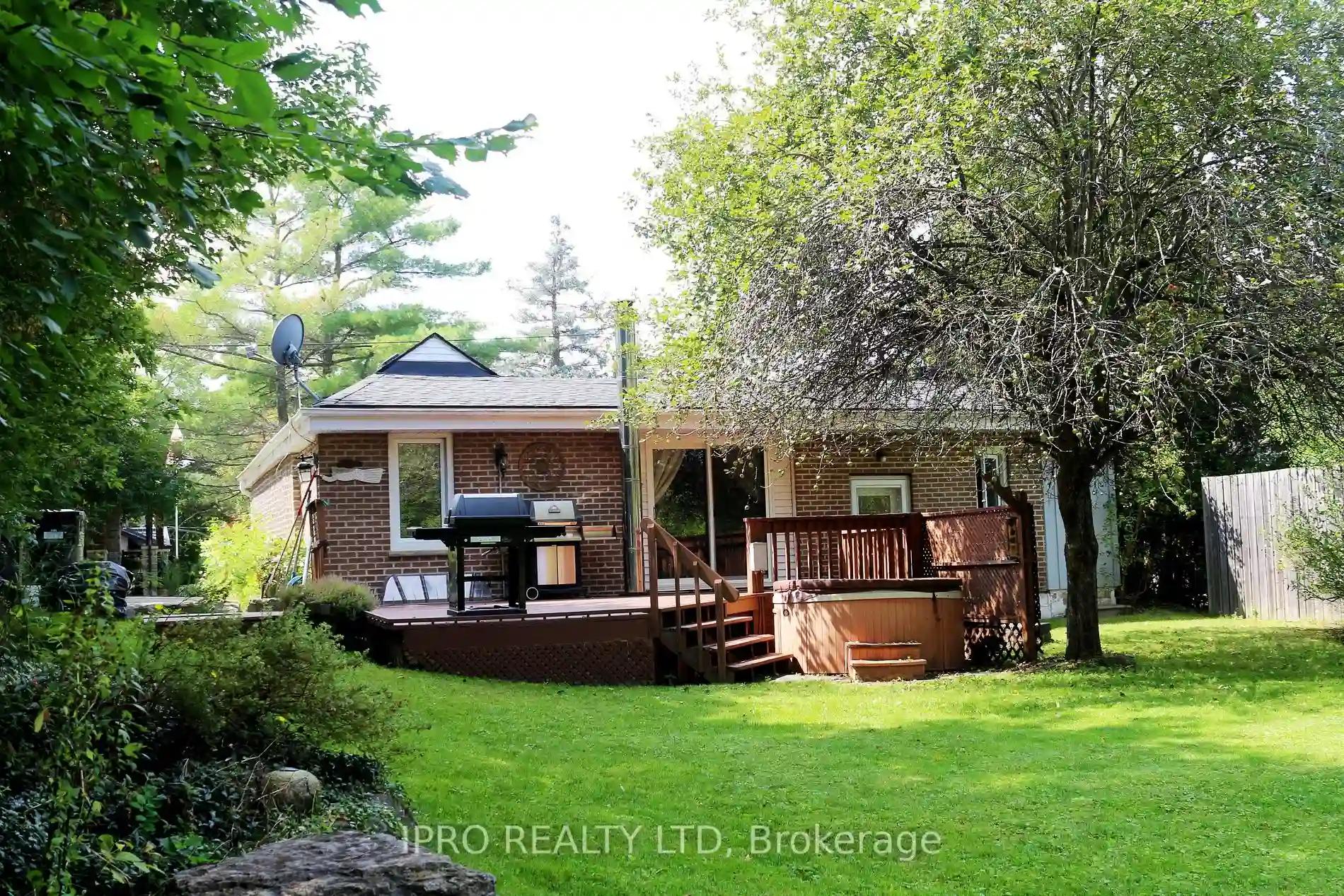 https://api.bungalowfinder.ca/cdn/images/W9344702/photo_2.webp