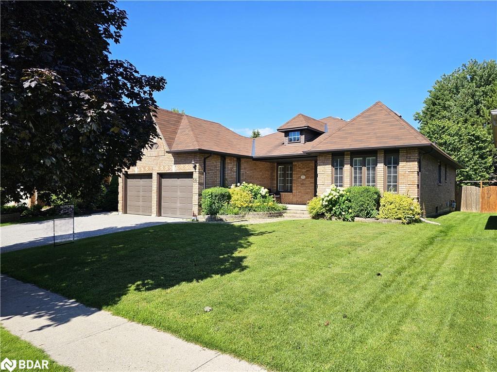 56 Bishop Drive, Barrie ON L4N 6Y4