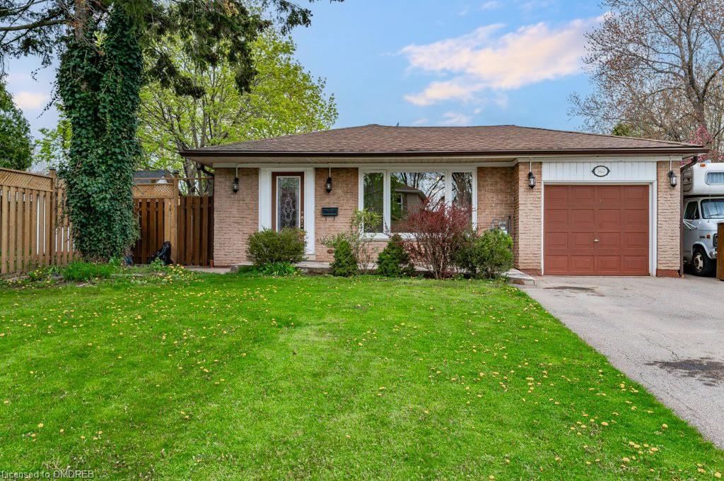 367 Yale Crescent, Oakville ON L6L 3L6