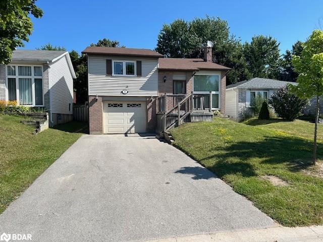 8 Hickling Trail, Barrie ON L4M 5V7