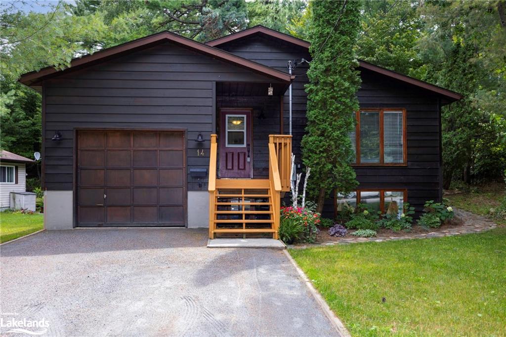 14 Albert Street, Parry Sound ON P2A 3A4