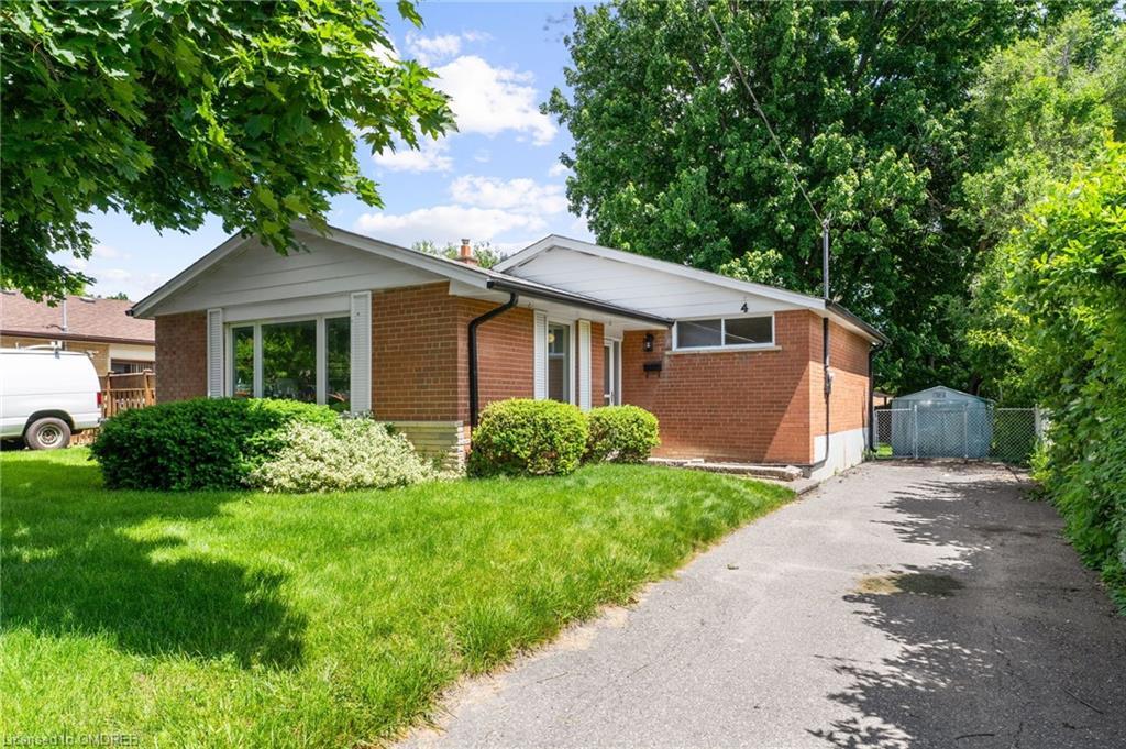 4 Fairfield Avenue, Brampton ON L6X 2J1