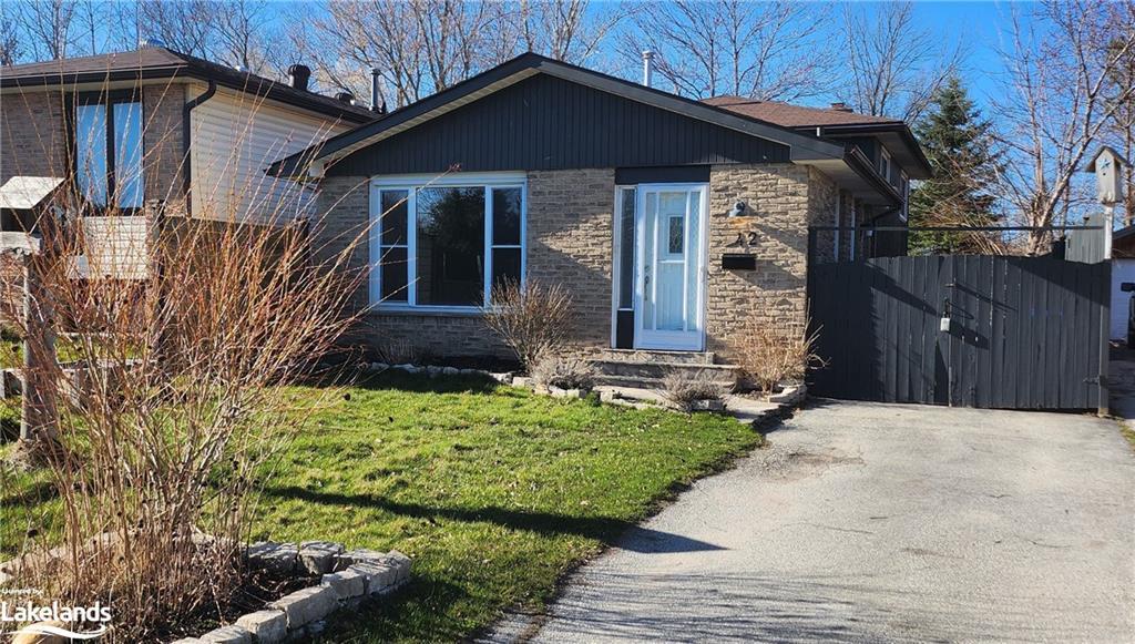 42 Courtice Crescent, Collingwood ON L9Y 4G1
